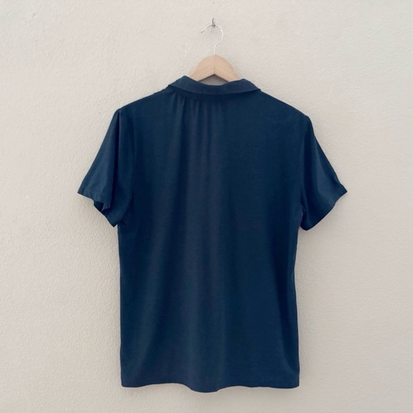 Vuori Strato Tech Polo Shirt Henley Med Blue Short Sleeve Classic Golf Casual - Picture 4 of 9